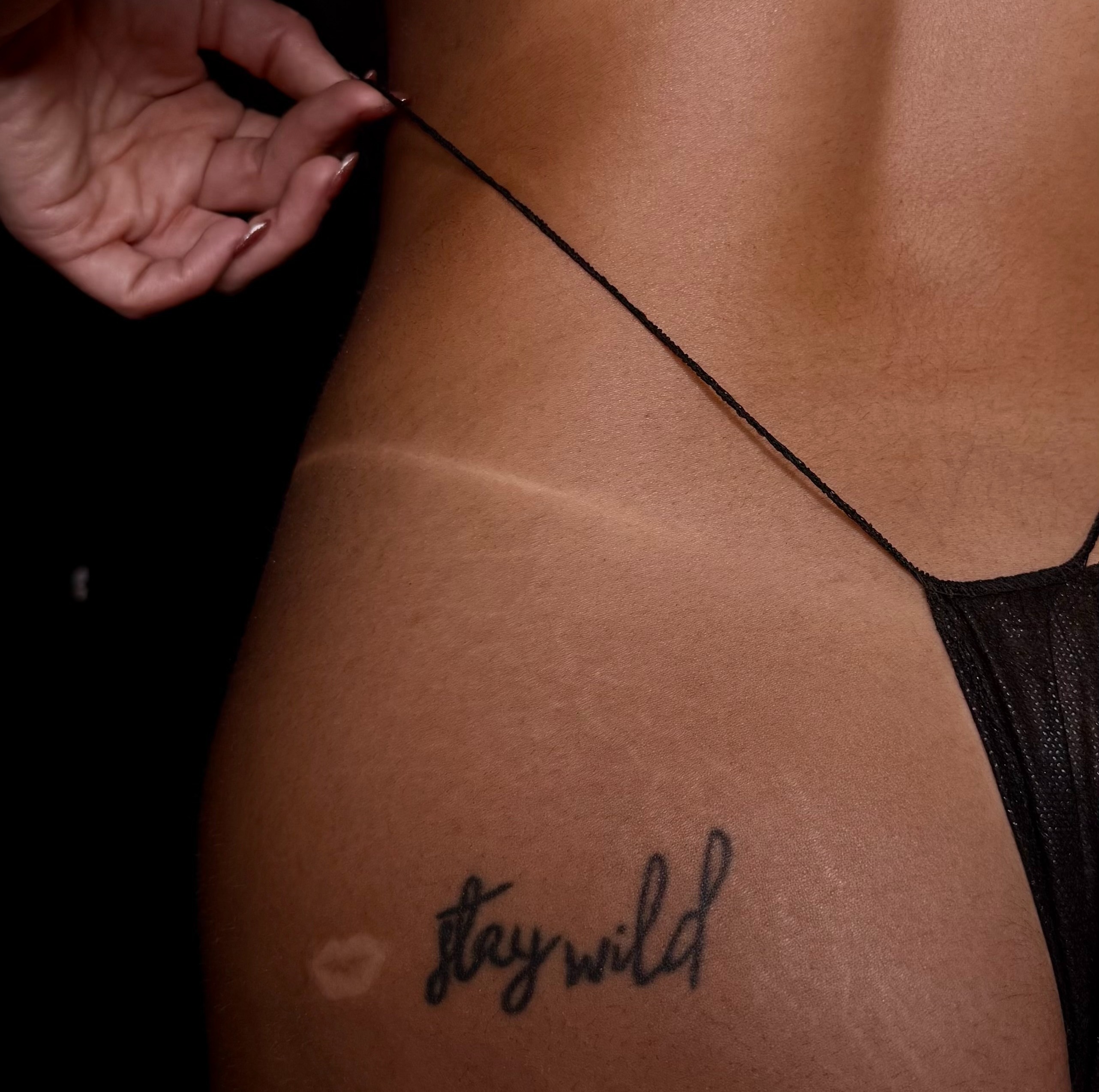 Golden spray tan by Stacey